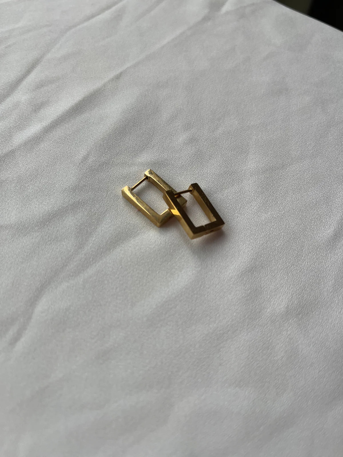 Boucles d'oreilles HOOPS BUT MAKE IT DIFFERENT - Doré - Fervido