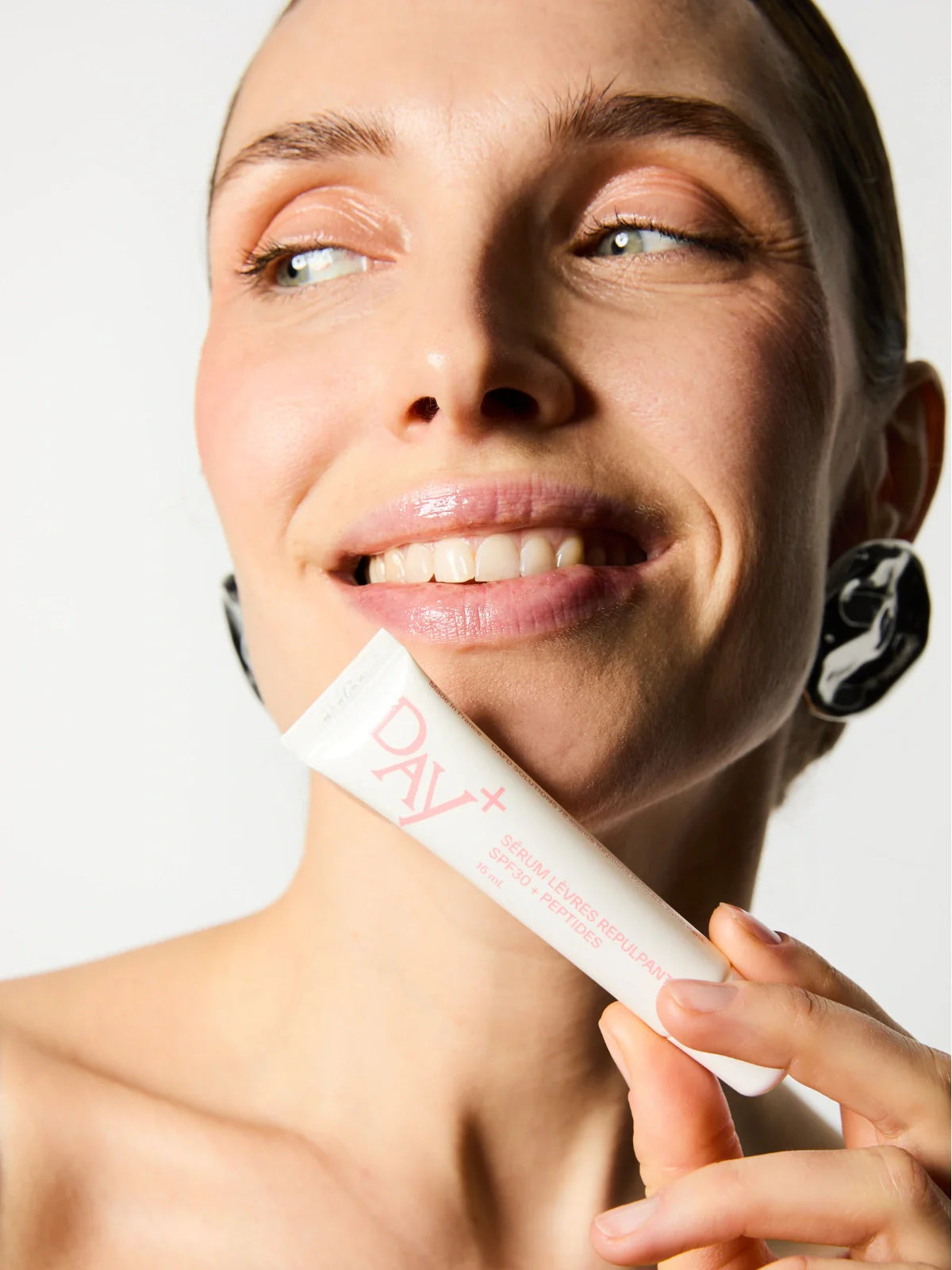 SÉRUM LÈVRES REPULPANT SPF30 + PEPTIDES - DAY +